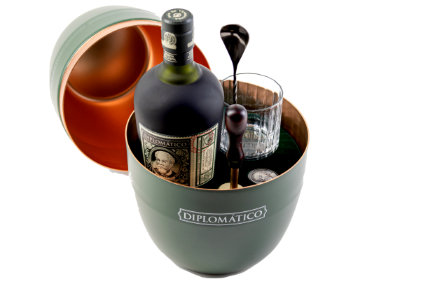 RUM RESERVA EXCLUSIVA "DIPLOMATICO - OLD FASHIONED PACK" - DISTILERIAS UNIDAS