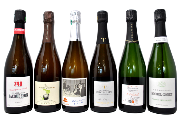 SUMMER 2025 CHAMPAGNE TASTING BOX - JACQUESSON N°743 DÉGORGEMENT TARDIF IN OMAGGIO